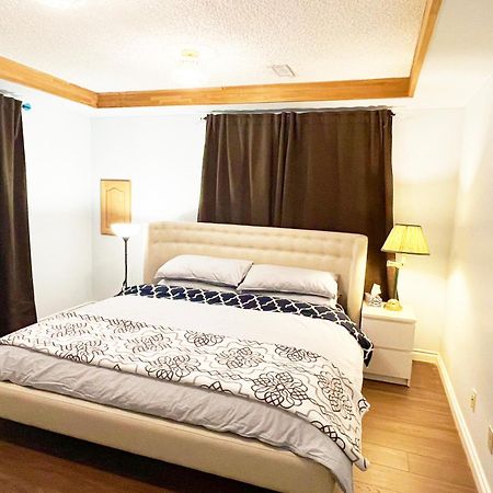 Private Suite With Private Entrance King Bed Richmond Buitenkant foto